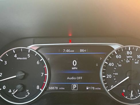 Used 2024 Nissan Sentra SV FWD image 42