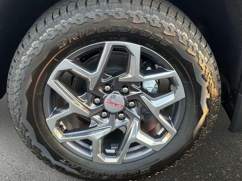 New 2026 GMC Sierra 1500 SLT w/ SLT Premium Package AWD/4WD image 10