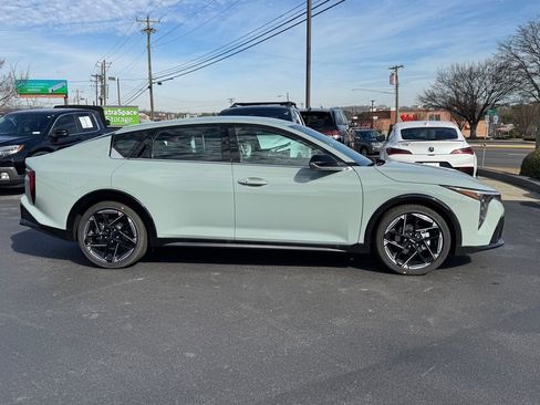 New 2026 Kia K4 GT-Line image 2
