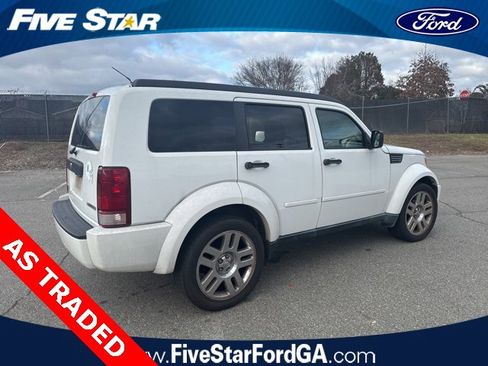 Used 2011 Dodge Nitro Heat image 3
