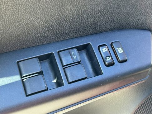 Used 2018 Toyota RAV4 XLE image 24