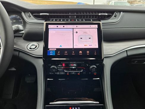 New 2025 Jeep Grand Cherokee Limited image 20