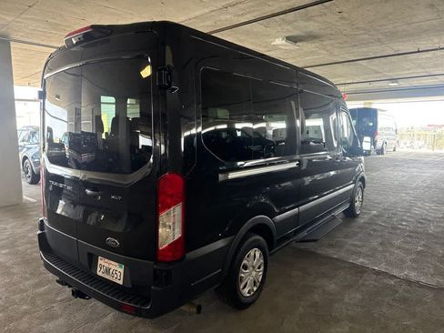 Used 2025 Ford Transit 350 XLT RWD image 5