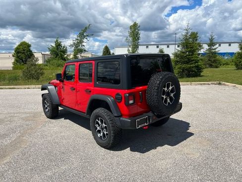 Used 2022 Jeep Wrangler Unlimited Rubicon w/ Cold Weather Group AWD/4WD image 7