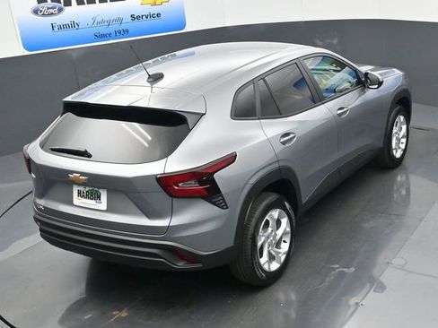 New 2026 Chevrolet Trax LS w/ LS Convenience Package image 24