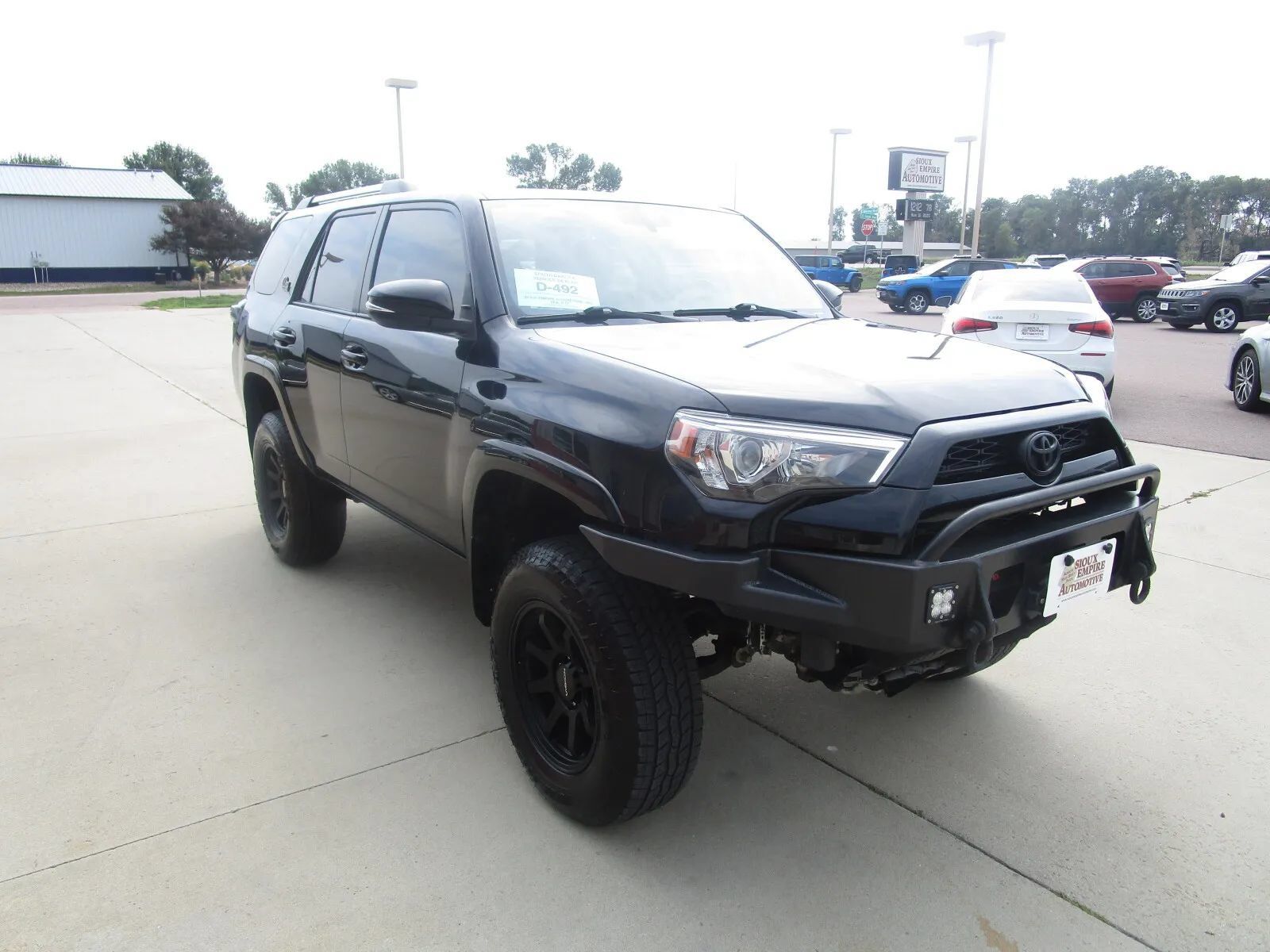 Used 2016 Toyota 4Runner Trail Premium AWD/4WD image 9