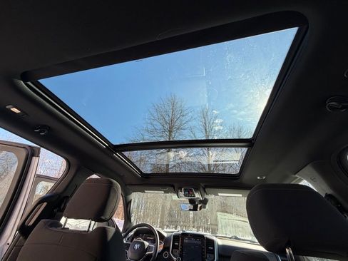 New 2026 RAM 1500 4x4 Crew Cab image 27