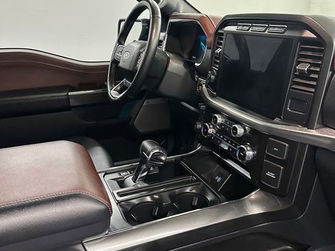 Used 2023 Ford F150 Lariat image 41