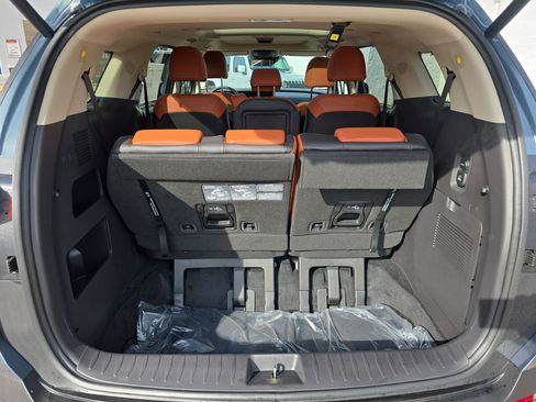 New 2026 Kia Carnival SX image 14