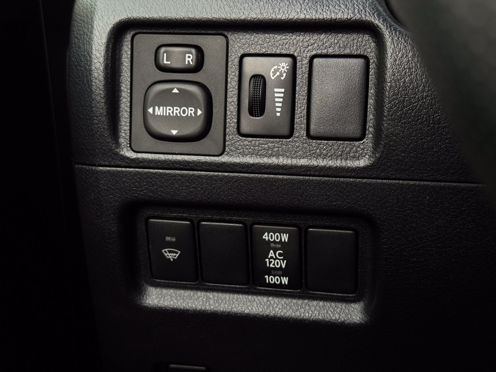 Used 2019 Toyota 4Runner SR5 AWD/4WD image 20