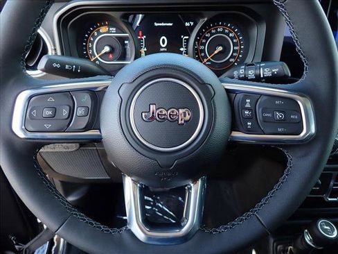 New 2025 Jeep Wrangler Sahara AWD/4WD image 13