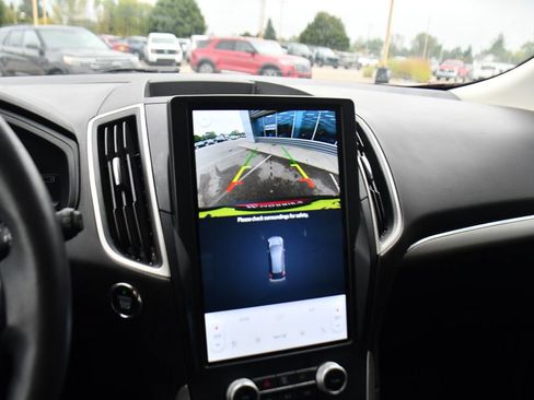 Used 2022 Ford Edge SEL w/ Convenience Package image 25