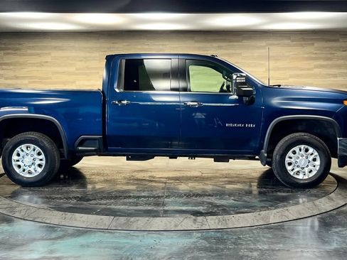 Used 2020 Chevrolet Silverado 2500 LTZ w/ LTZ Plus Package AWD/4WD image 24