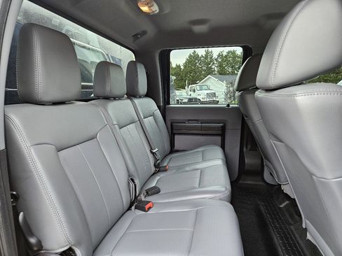 Used 2011 Ford F450 XL w/ PWR Equipment Group image 31