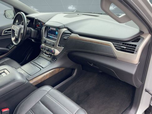 Used 2018 GMC Yukon Denali image 29