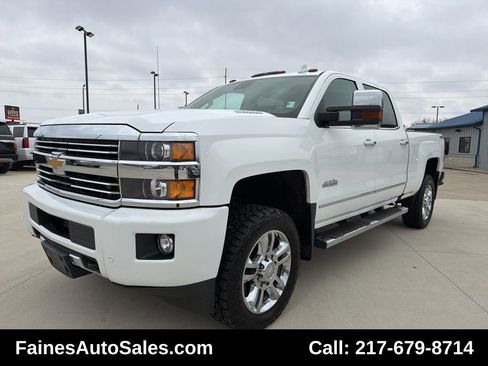 Used 2016 Chevrolet Silverado 2500 High Country w/ Duramax Plus Package image 3