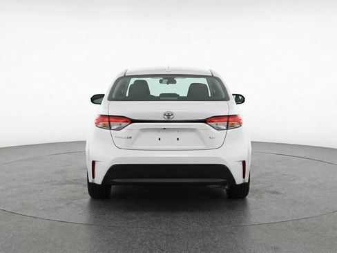 Used 2025 Toyota Corolla LE FWD image 7