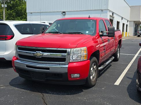 Used 2009 Chevrolet Silverado 1500 2WD Crew Cab w/ Safety Package image 8