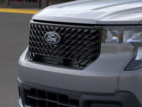 New 2025 Ford Maverick XLT w/ XLT Luxury Package image 18