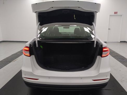 Used 2020 Ford Fusion SE FWD image 29