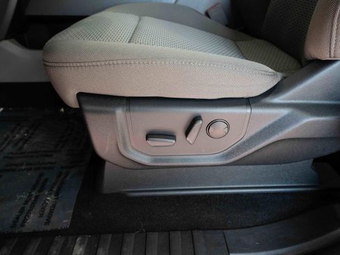 Used 2019 Ford F150 XLT w/ Equipment Group 302A Luxury image 12