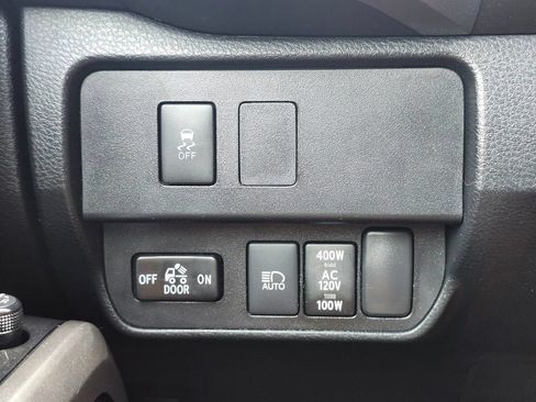Used 2021 Toyota Tacoma SR5 w/ Trail Edition AWD/4WD image 21