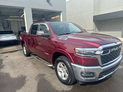 Used 2025 RAM 1500 Big Horn AWD/4WD image 11