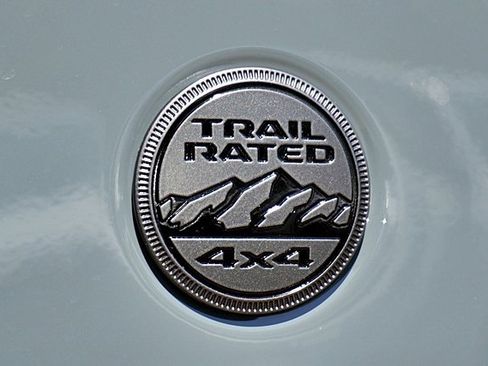 New 2025 Jeep Gladiator Sport image 12