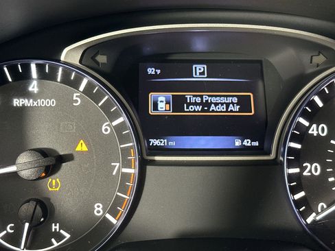 Used 2017 Nissan Altima 2.5 SR w/ Midnight Edition Package image 19