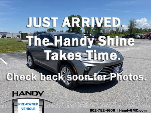 Used 2024 Buick Envista Preferred w/ Convenience I Package FWD image 1
