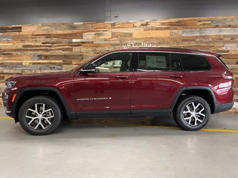 New 2025 Jeep Grand Cherokee L Limited image 18