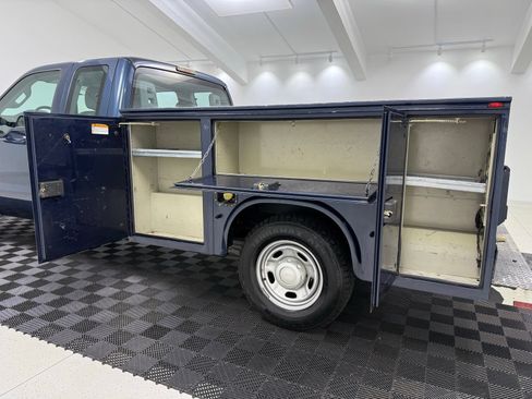 Used 2016 Ford F250 XL w/ Power Equipment Group RWD image 9
