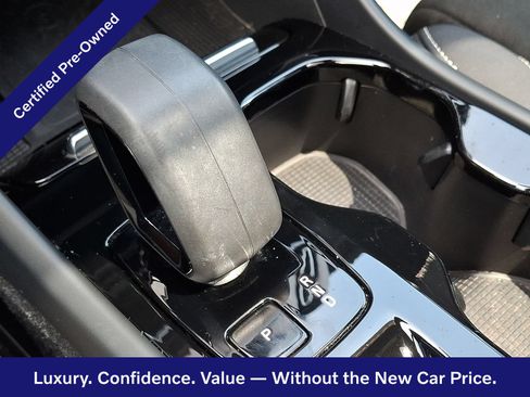 Certified 2023 Volvo XC40 B5 Plus w/ Climate Package AWD/4WD image 16