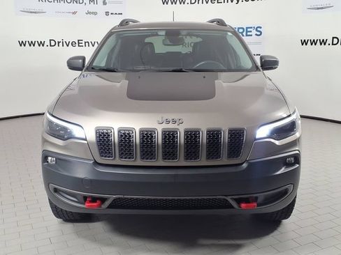 Used 2020 Jeep Cherokee Trailhawk w/ Cold Weather Group AWD/4WD image 2