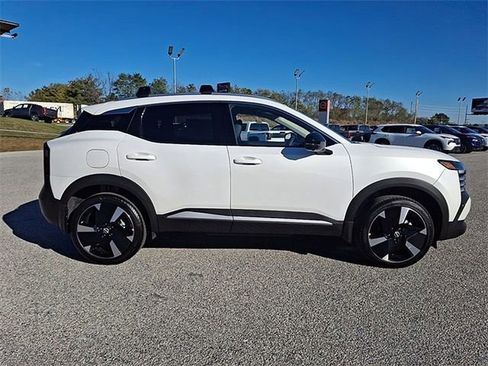 New 2026 Nissan Kicks SR w/ Cold Weather Package image 38