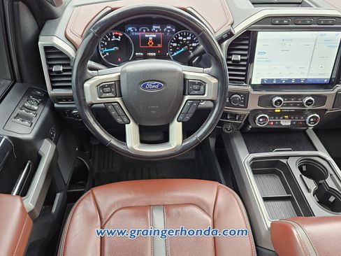 Used 2022 Ford F250 Platinum image 13