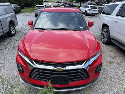Used 2021 Chevrolet Blazer LT FWD image 2