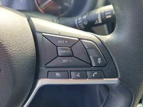 Certified 2024 Nissan Kicks SV FWD image 17