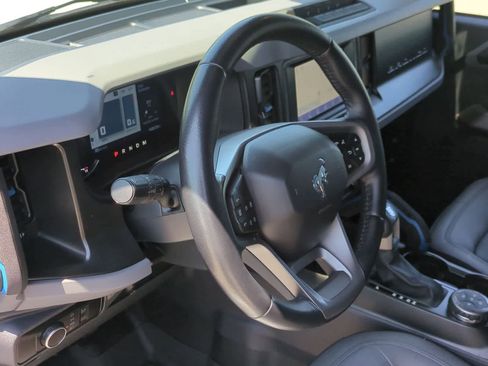 Used 2023 Ford Bronco Black Diamond w/ Sasquatch Package AWD/4WD image 10