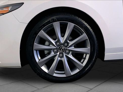 Used 2023 MAZDA MAZDA3 s FWD image 11