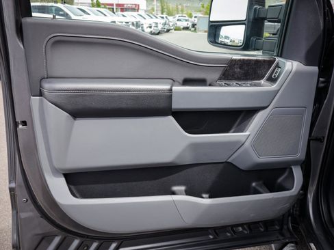 Used 2022 Ford F150 XLT w/ Equipment Group 301A Mid AWD/4WD image 15