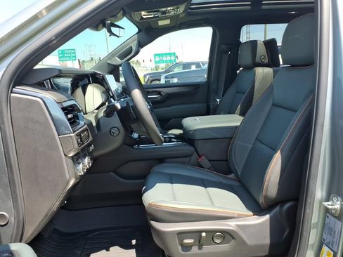 New 2026 GMC Yukon AT4 w/ AT4 Premium Plus Package AWD/4WD image 11