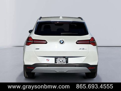 Used 2026 BMW X3 xDrive30 w/ Premium Package image 4