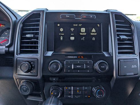 Used 2017 Ford F150 XLT w/ Equipment Group 302A Luxury AWD/4WD image 26