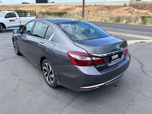 Used 2017 Honda Accord EX-L image 4