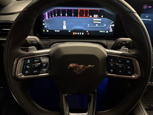 Used 2024 Ford Mustang GT Premium image 18