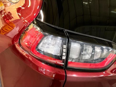 Used 2021 Jeep Cherokee Latitude Lux image 28