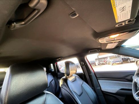 Certified 2024 Jeep Compass Latitude image 14