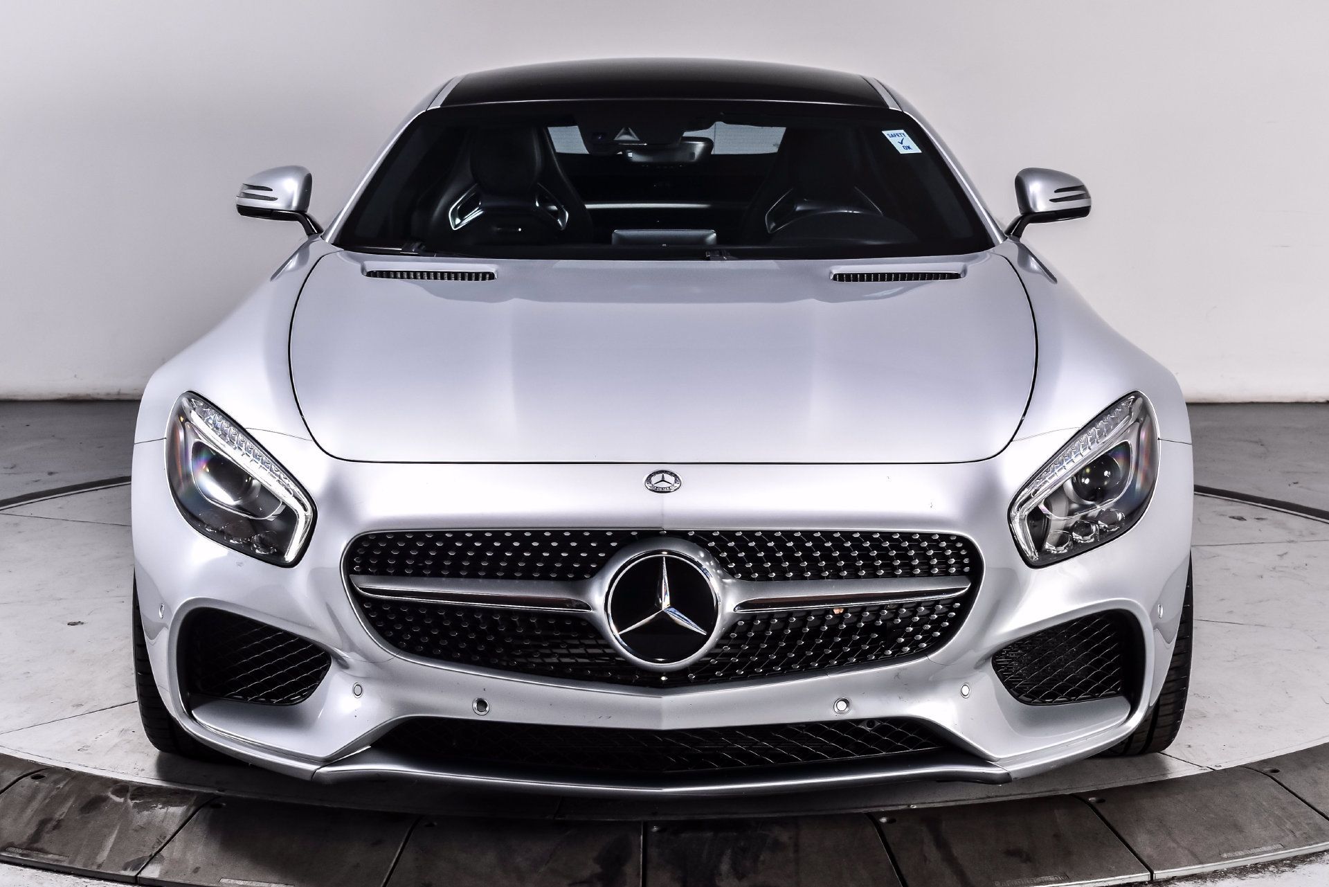 Used 2016 Mercedes-Benz AMG GT S image 2