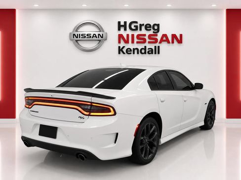 Used 2023 Dodge Charger R/T w/ Blacktop Package RWD image 4